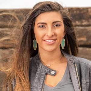 Meet your Posher, Bailey